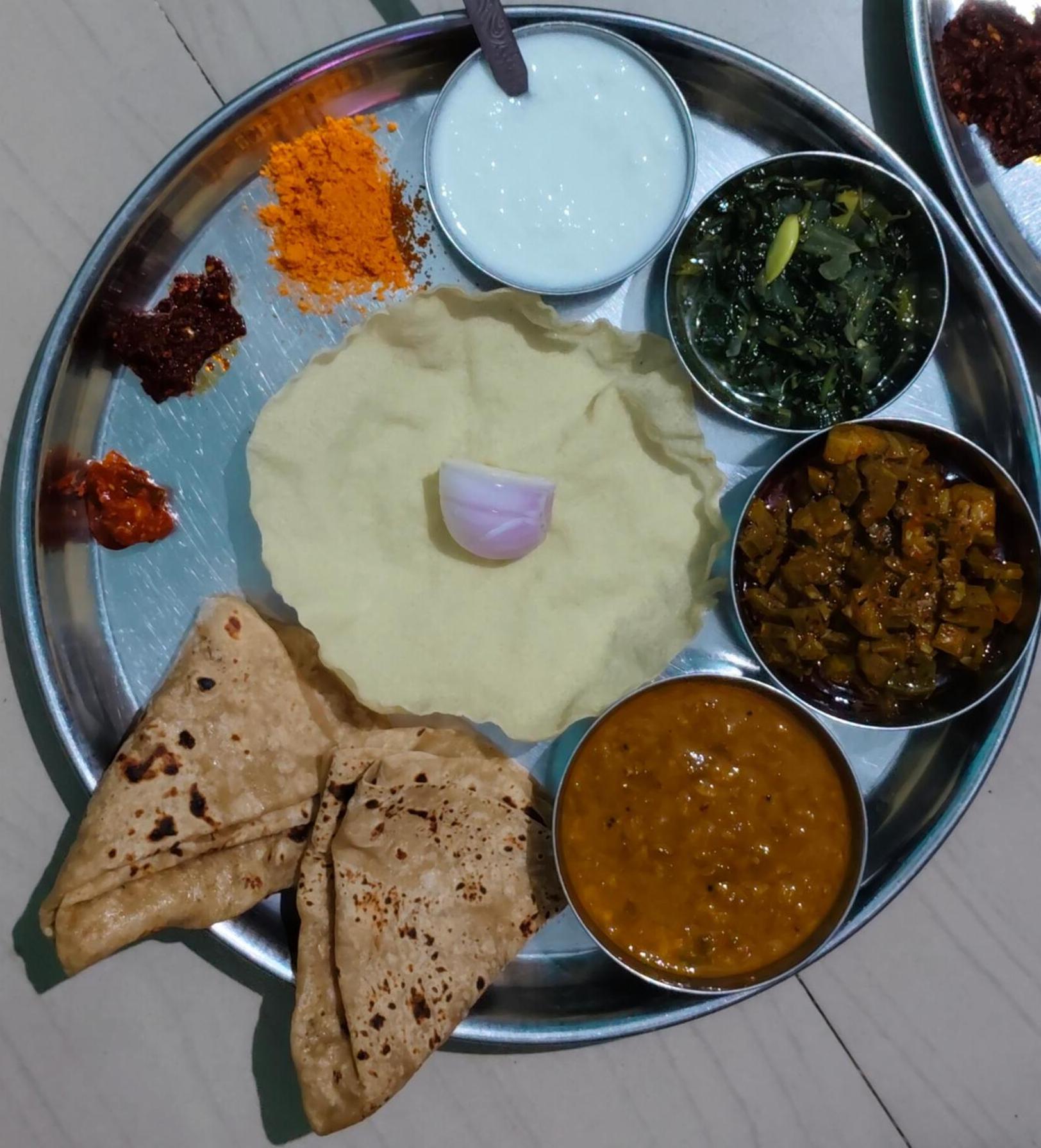Vinayaka Homestay Хампи Экстерьер фото