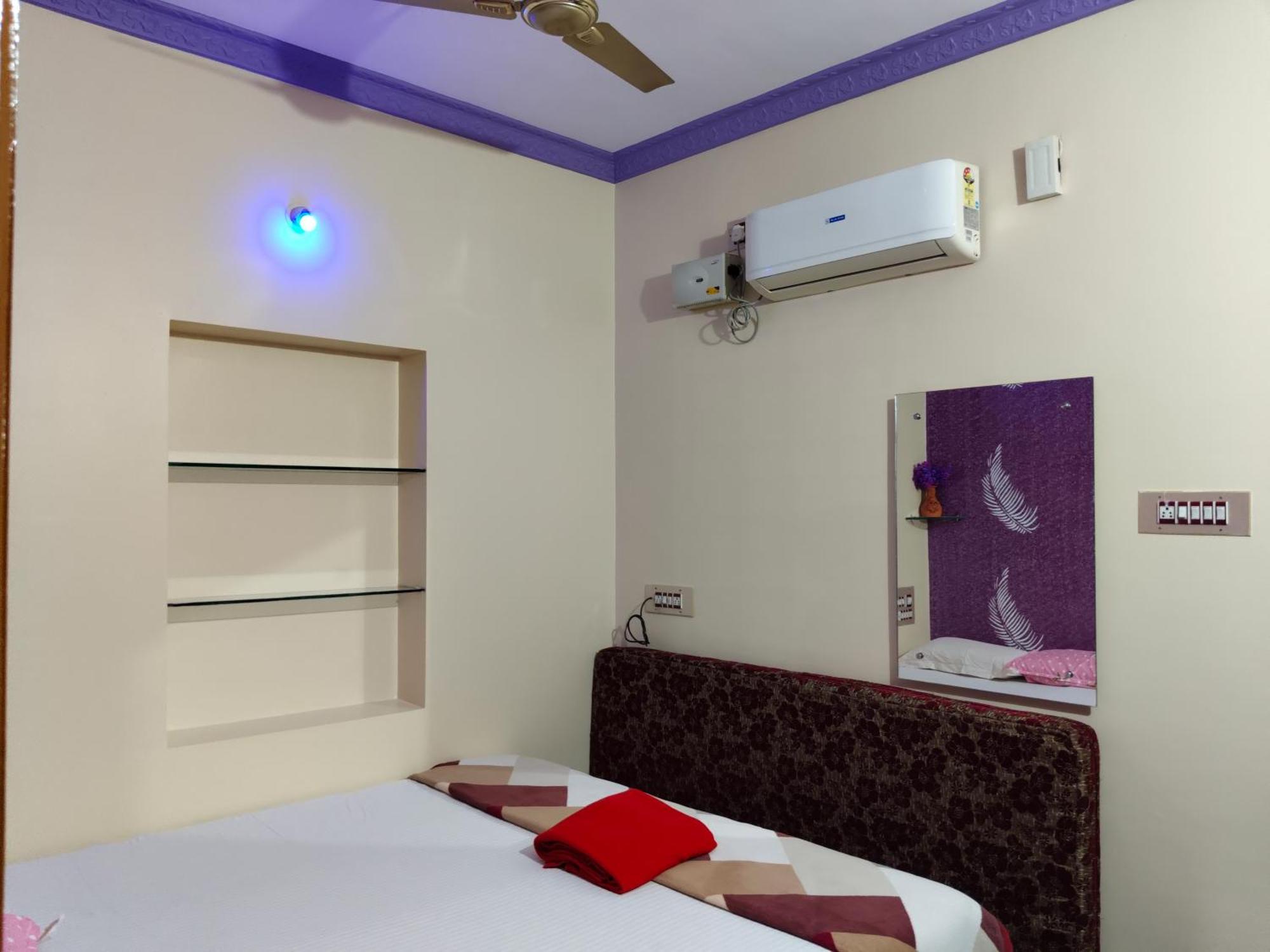 Vinayaka Homestay Хампи Экстерьер фото