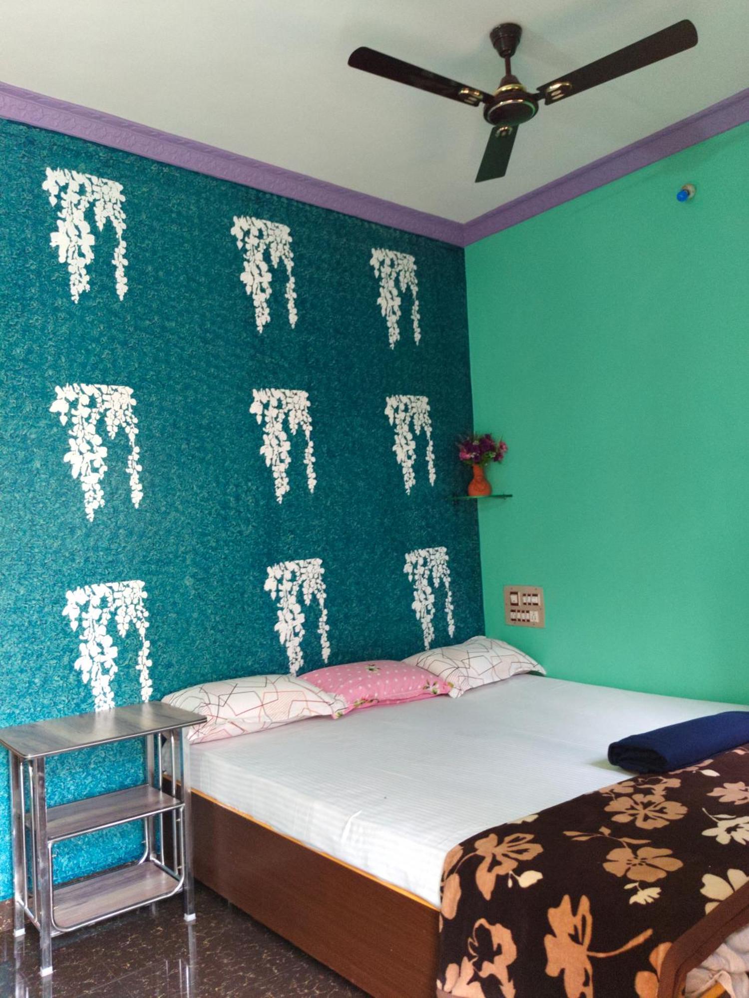 Vinayaka Homestay Хампи Экстерьер фото